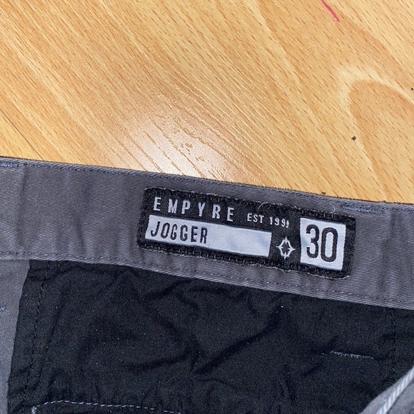 Empyre jogger - Picture 2 of 2